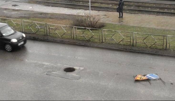 Опасное препятствие появилось на кемеровском проспекте