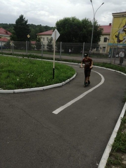 Для посетителей Автогородка день начинается весело!