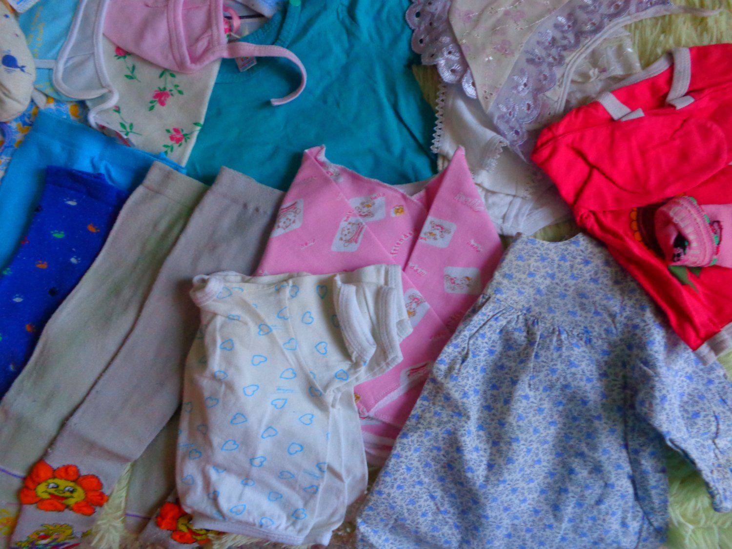 Детские вещи секонд хенд. Куча детских вещей. Детские вещи б/у. Авито вещи детские б/у платья. Авито вещи для реконструкции.