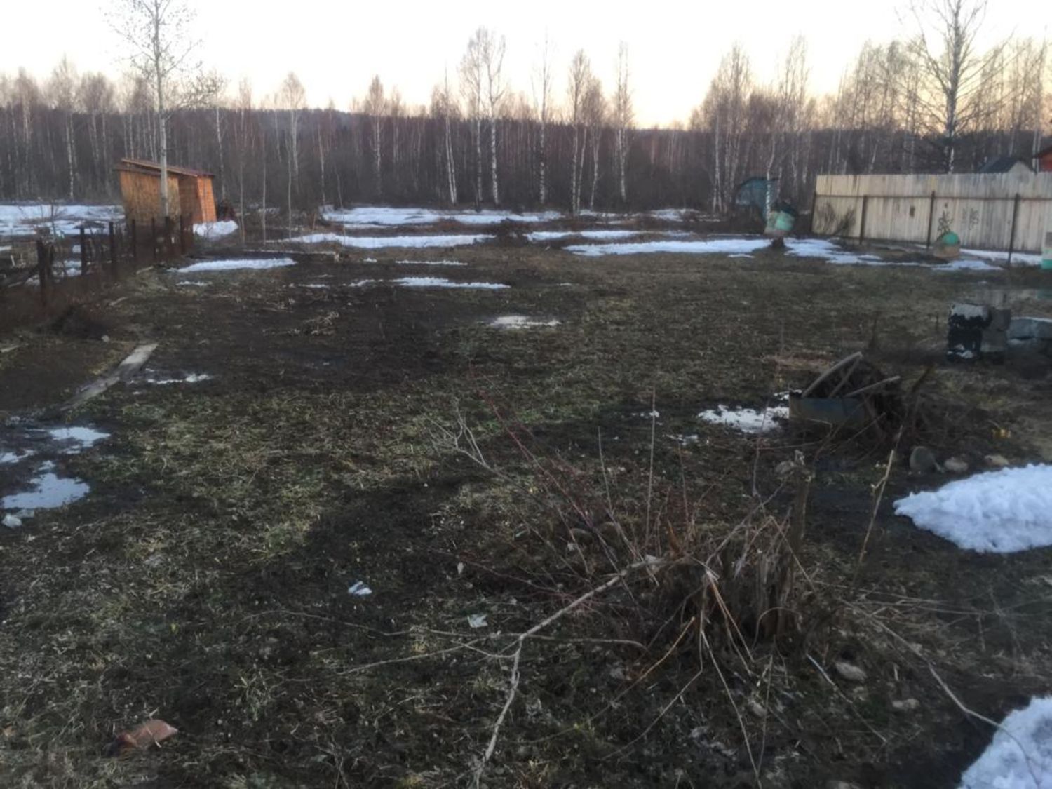 российский самолет в аэропорту. станция междуреченск пассажирский. аэропорт междуреченск кемеровская область. тюменская область кондинский район пгт междуреченский. новокузнецк въезд в город.