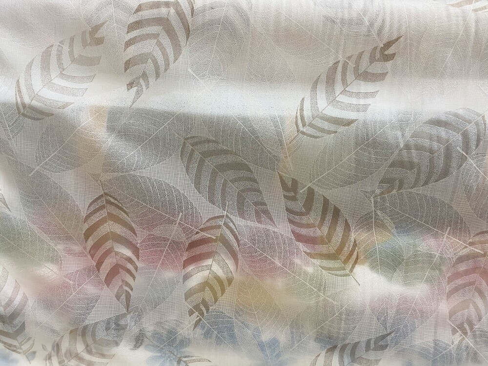 Клеенка ПВХ 1,37х20м  Листья  беж. фон метраж