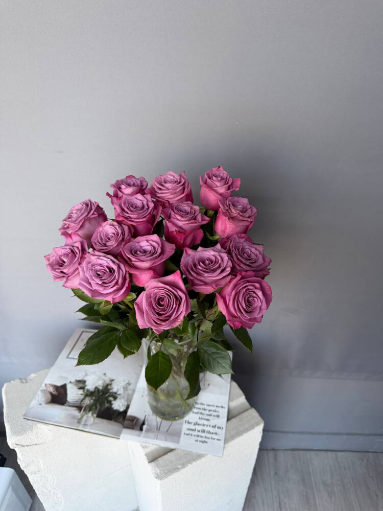 Роза Эквадор ягодная