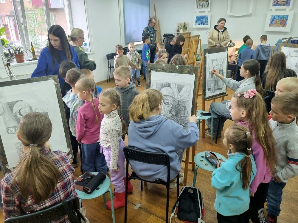 И снова в нашей художественной школе День открытых дверей