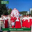 В минувшие выходные площадь Пушкина превратилась в настоящую ярмарку талантов и красок.