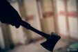 Украл оружие и потерял: кузбассовец с топором неудачно ограбил ломбард